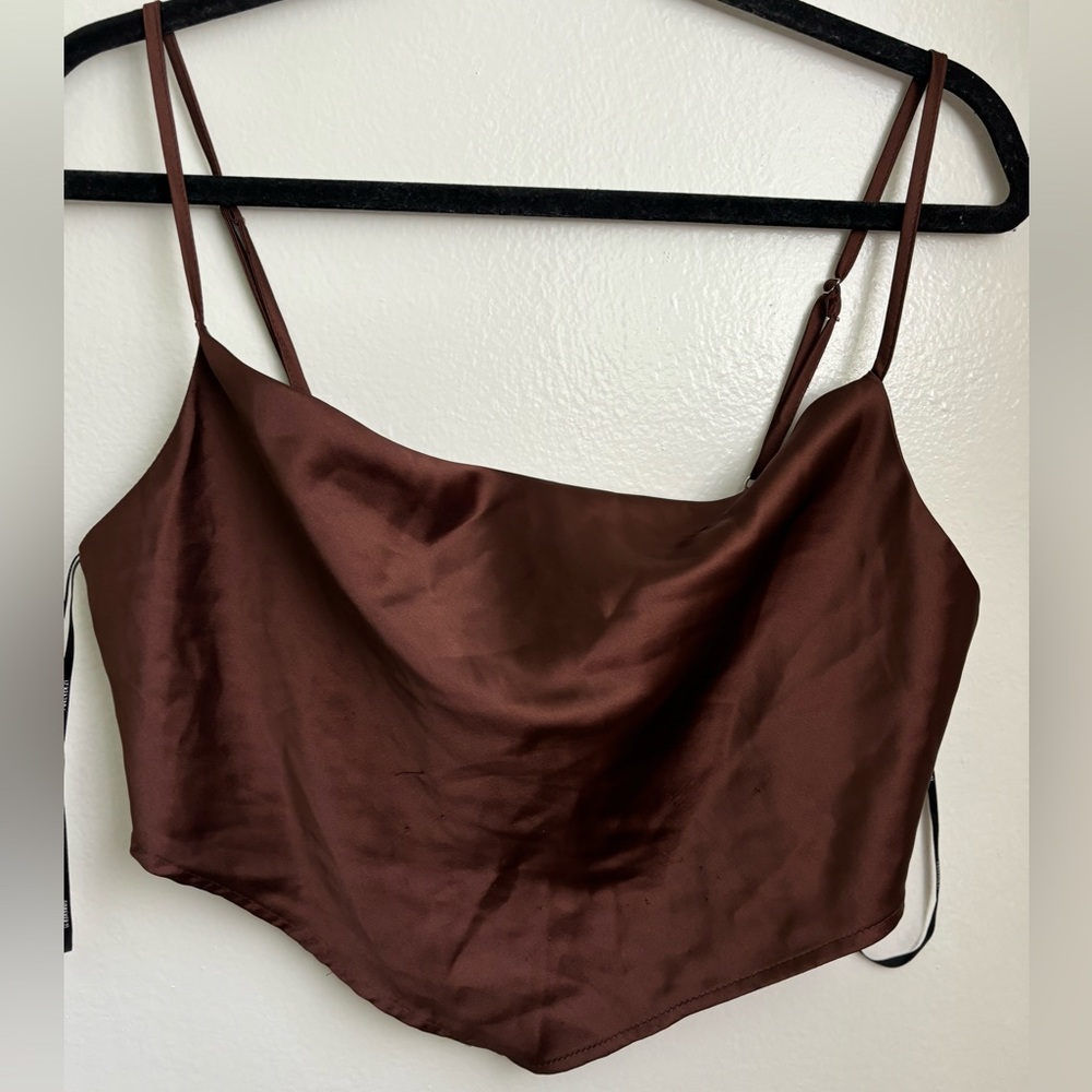 Crop top going out top